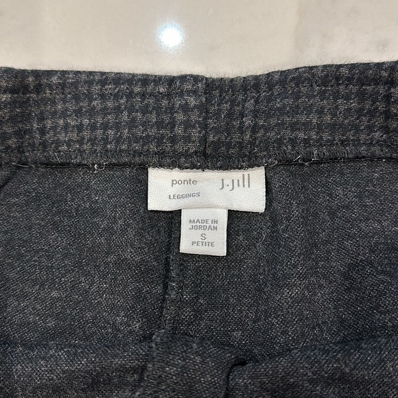 J Jill, blk/gray checked, EUC, size 6, elastic waist, slim legs. - Picture 4 of 4